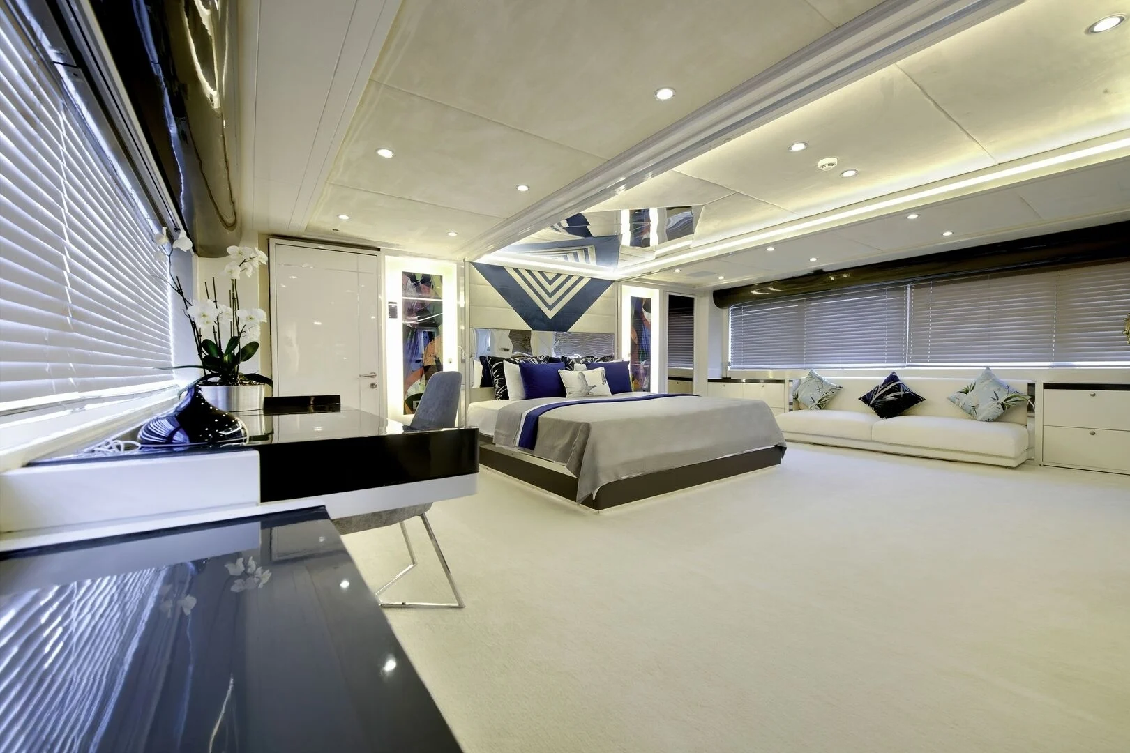 An image of Vetro yacht