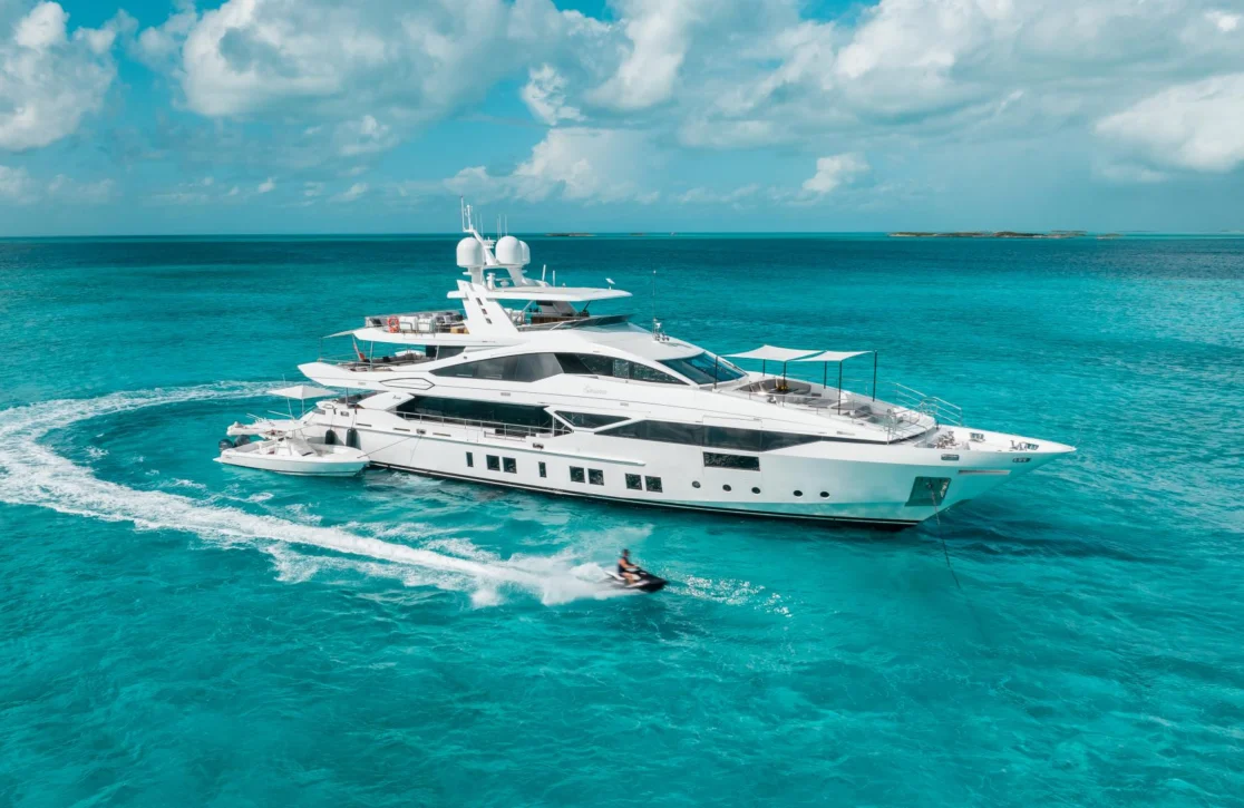 An image of Emina yacht