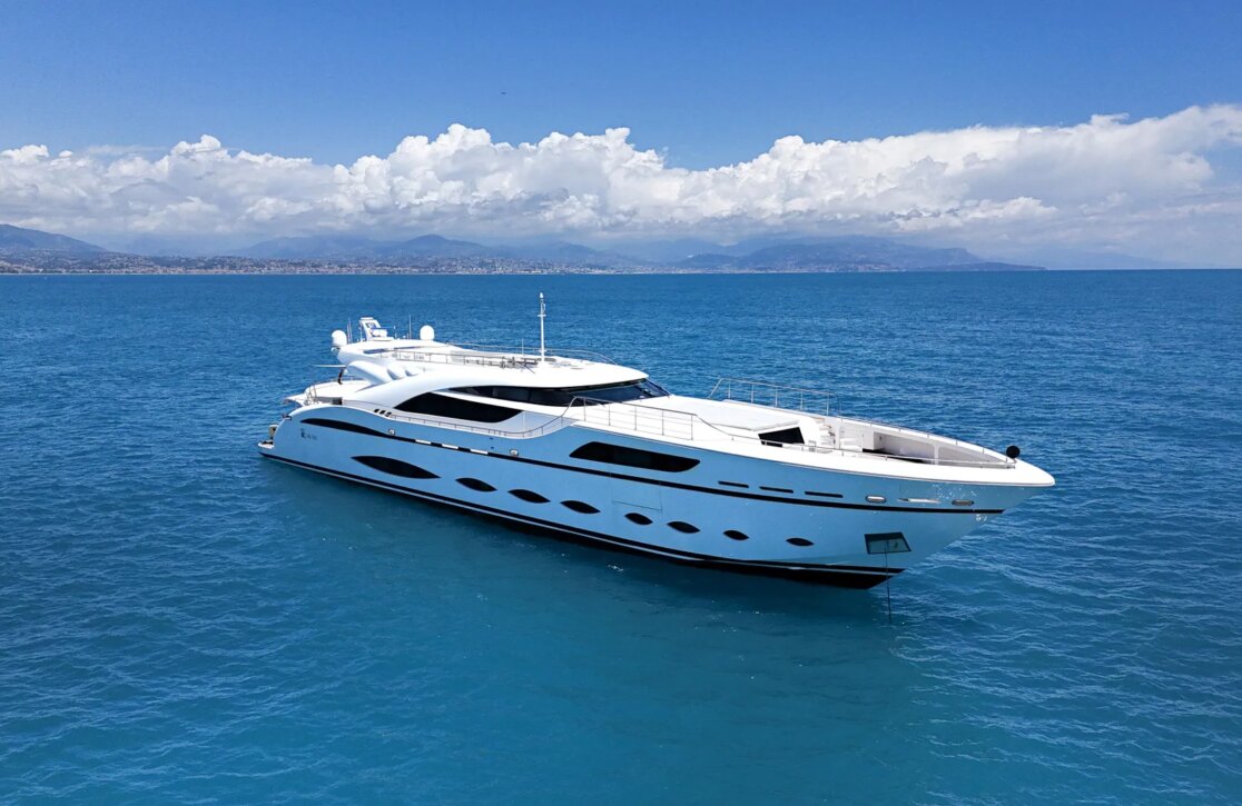 An image of Fast & Furious yacht