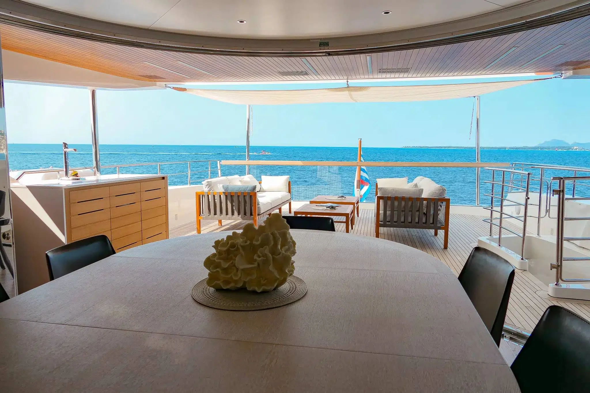 An image of Tiny Wave yacht
