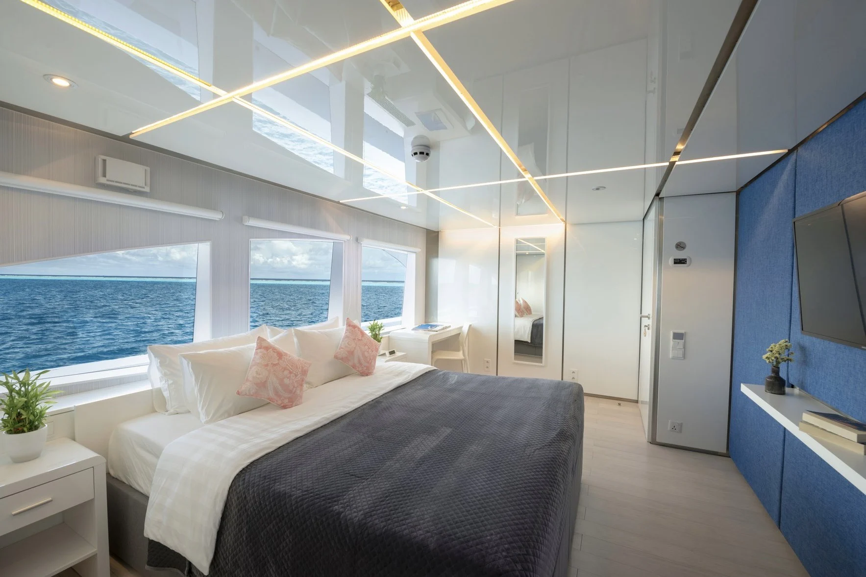 An image of Searex yacht