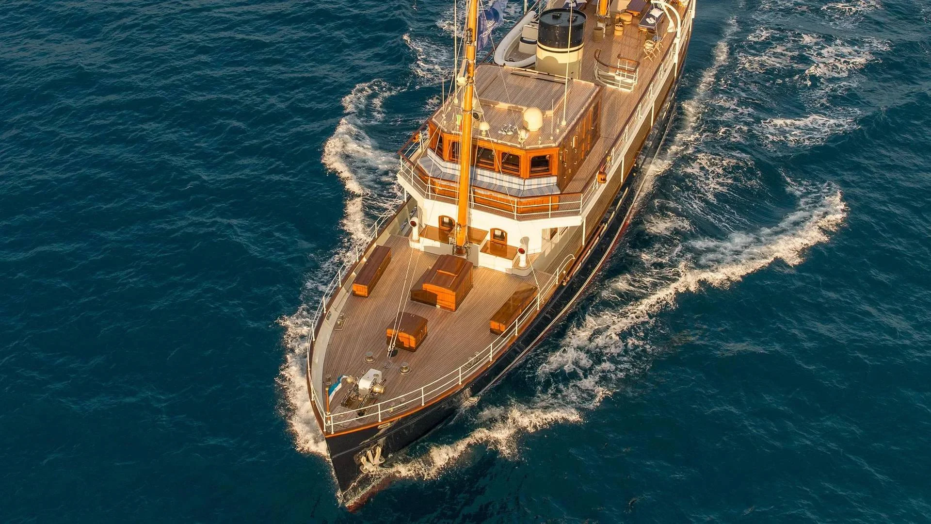 An image of Taransay yacht