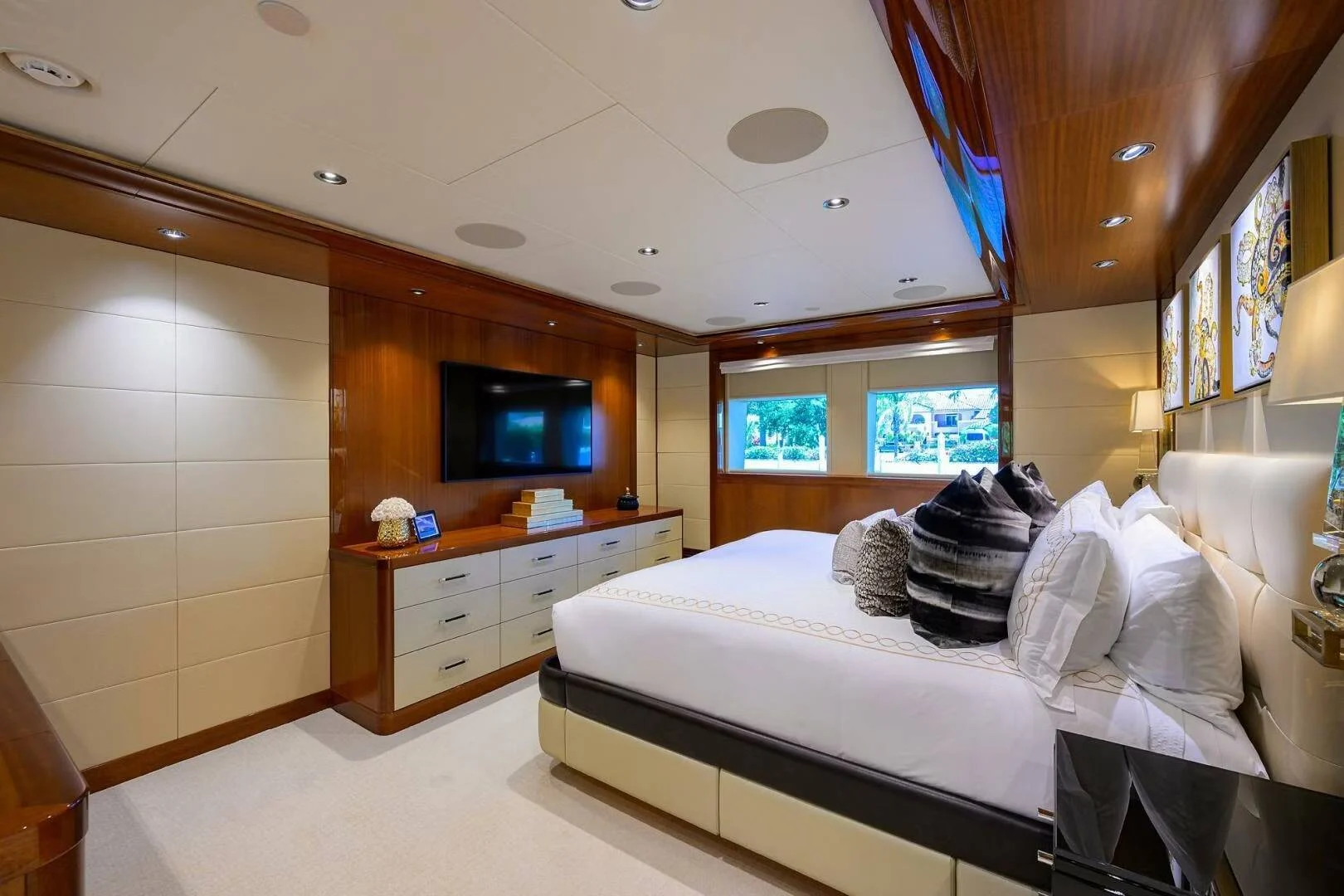 An image of Neenah yacht