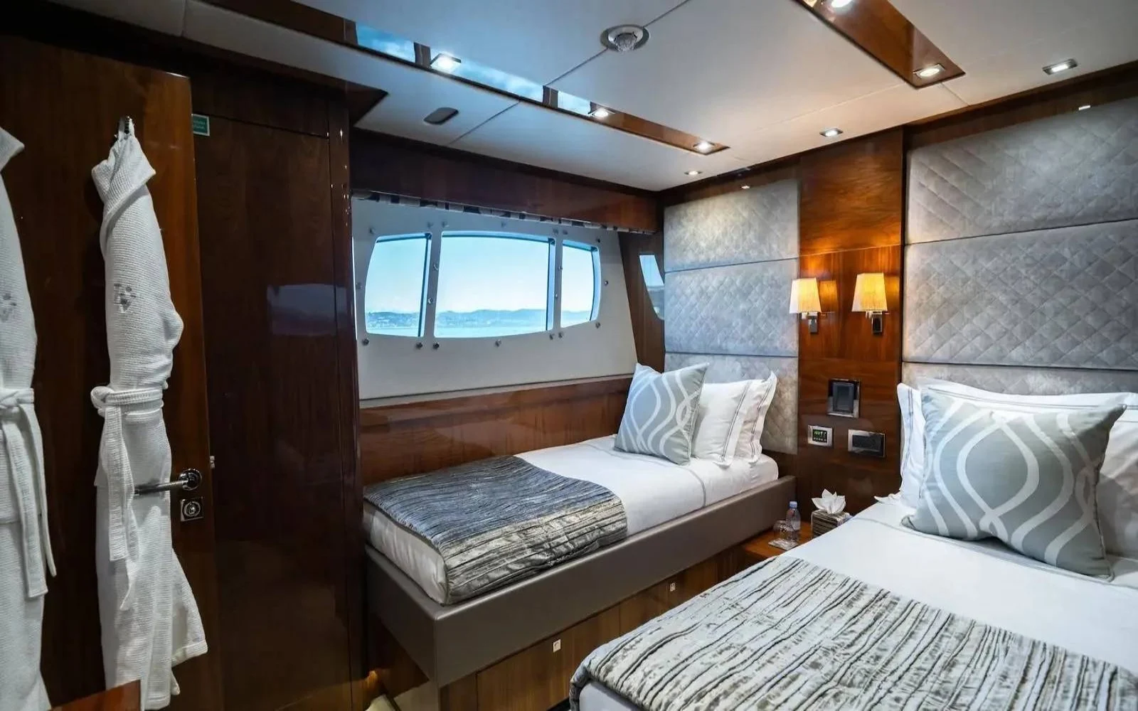 An image of Lady Volantis yacht