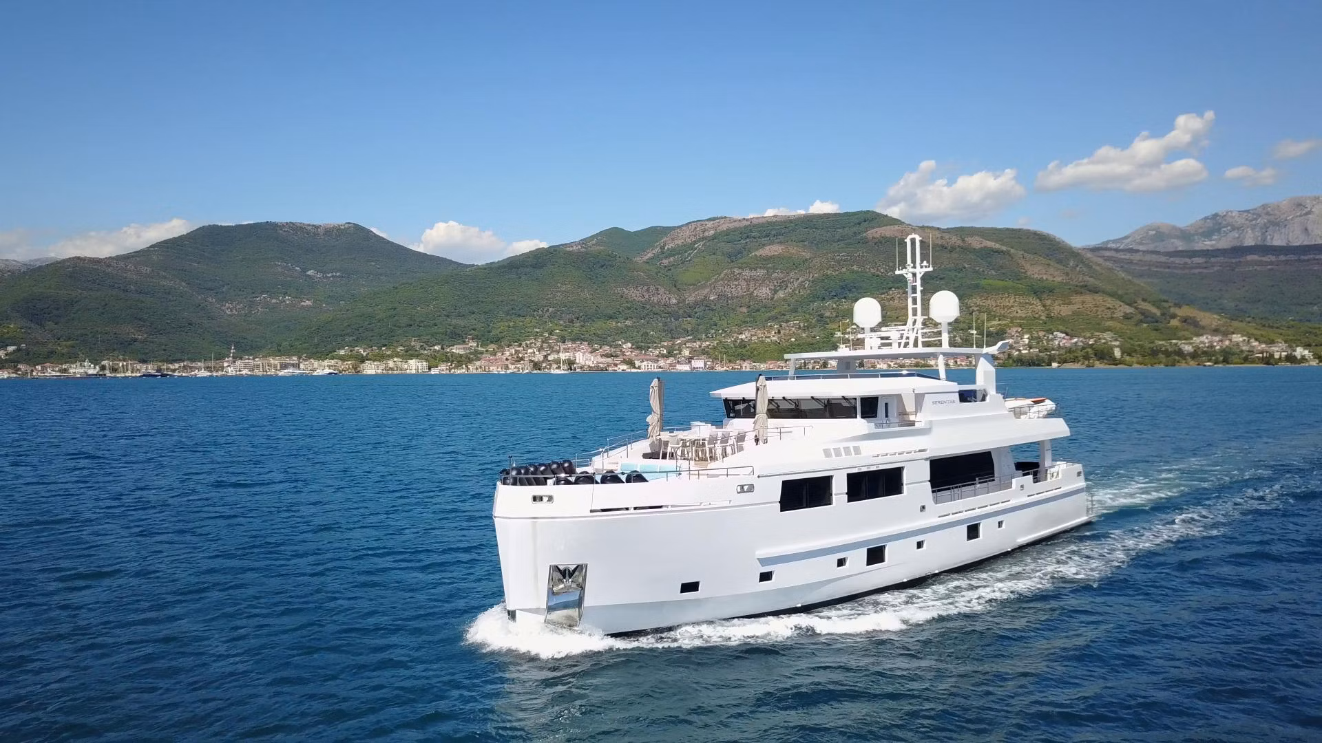 An image of Curfew II yacht
