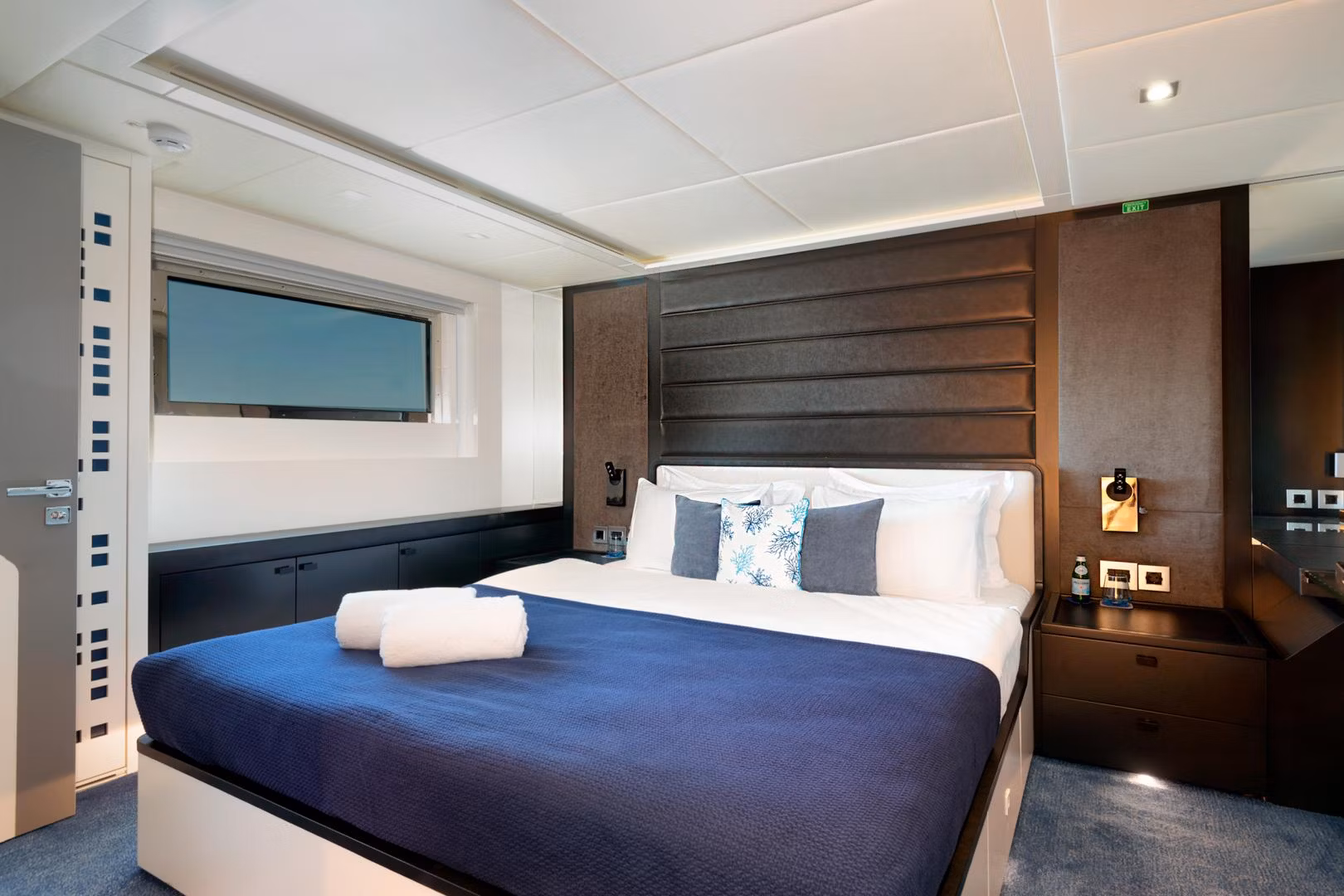 An image of Curfew II yacht