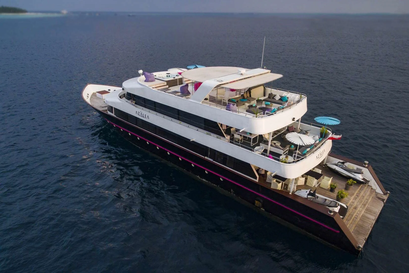 An image of Azalea yacht