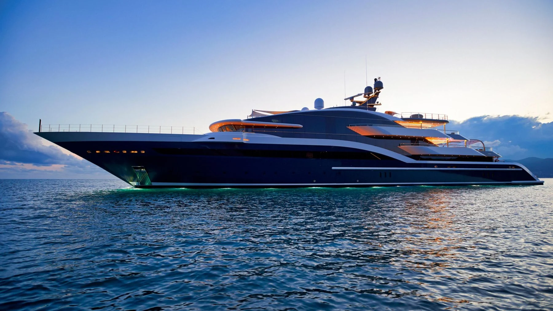 An image of Dar yacht