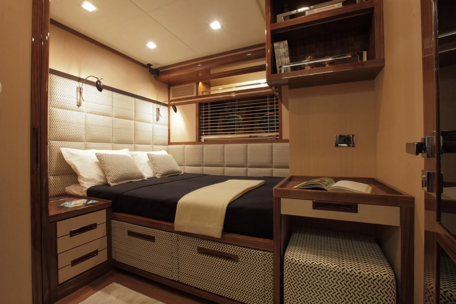 An image of Vay yacht