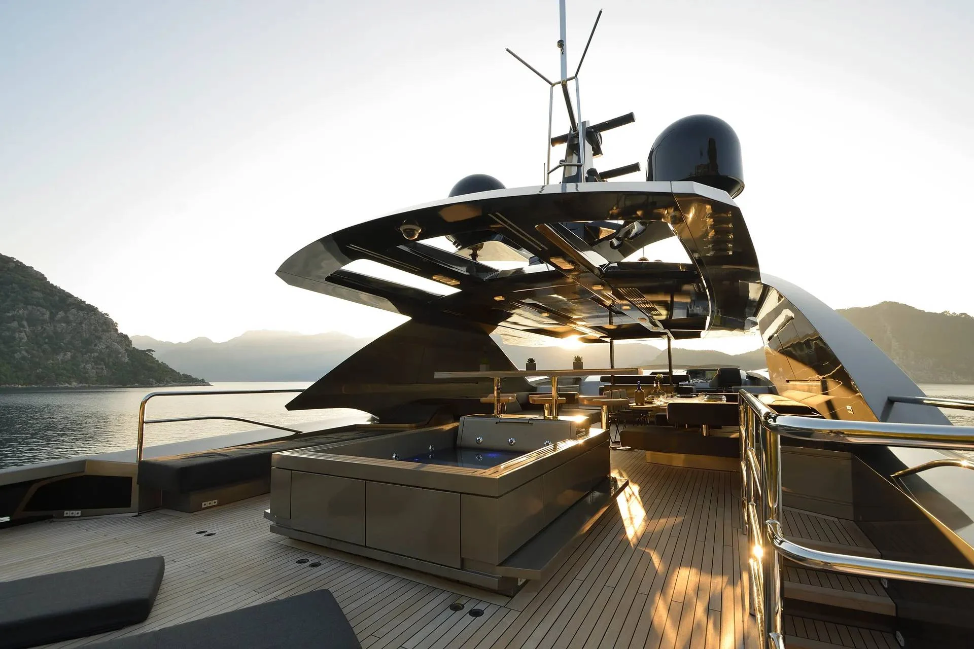 An image of FX yacht