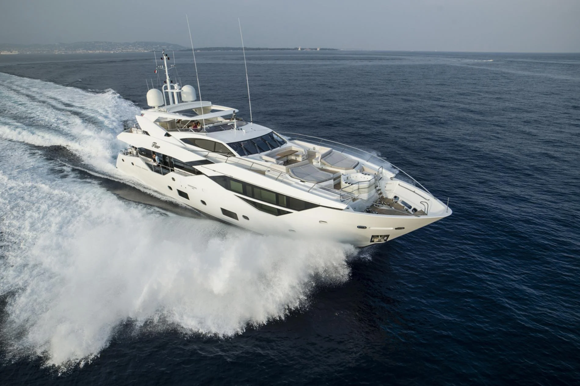 An image of Fleur yacht