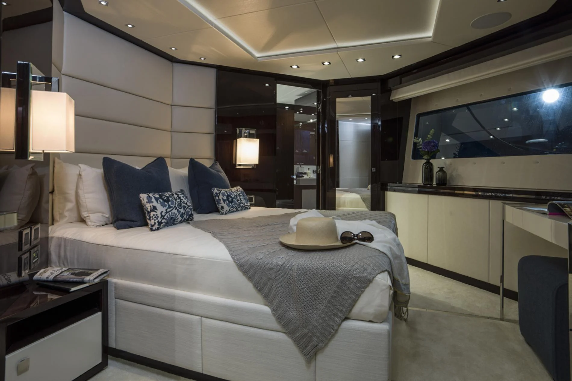 An image of Fleur yacht