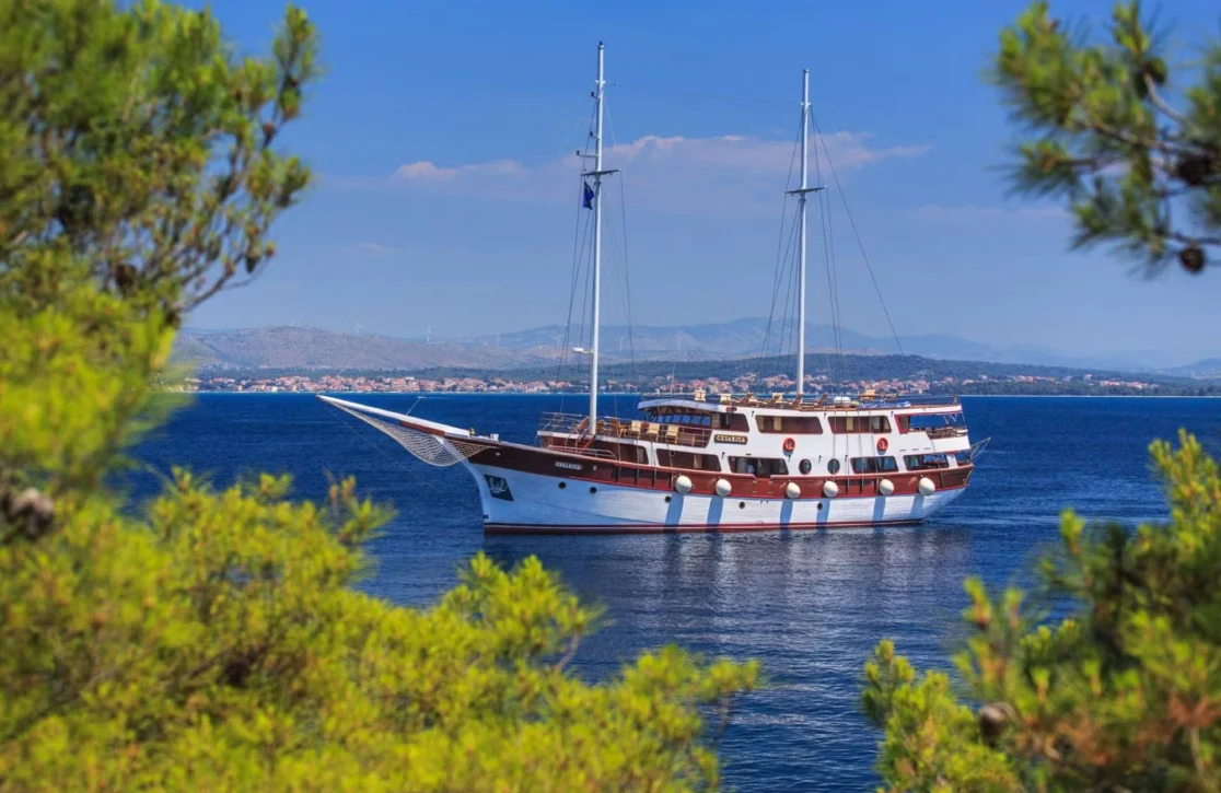 An image of Cesarica yacht