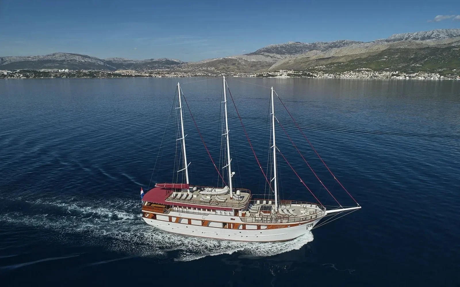 An image of Amorena yacht