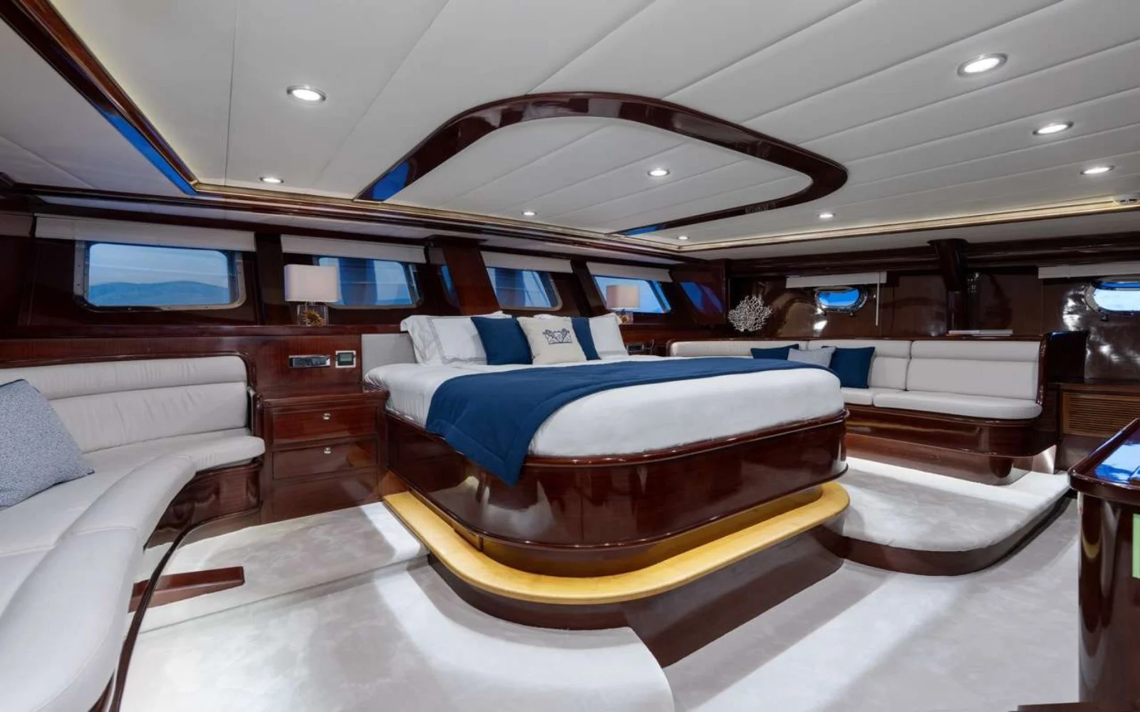 An image of Performance Fee yacht