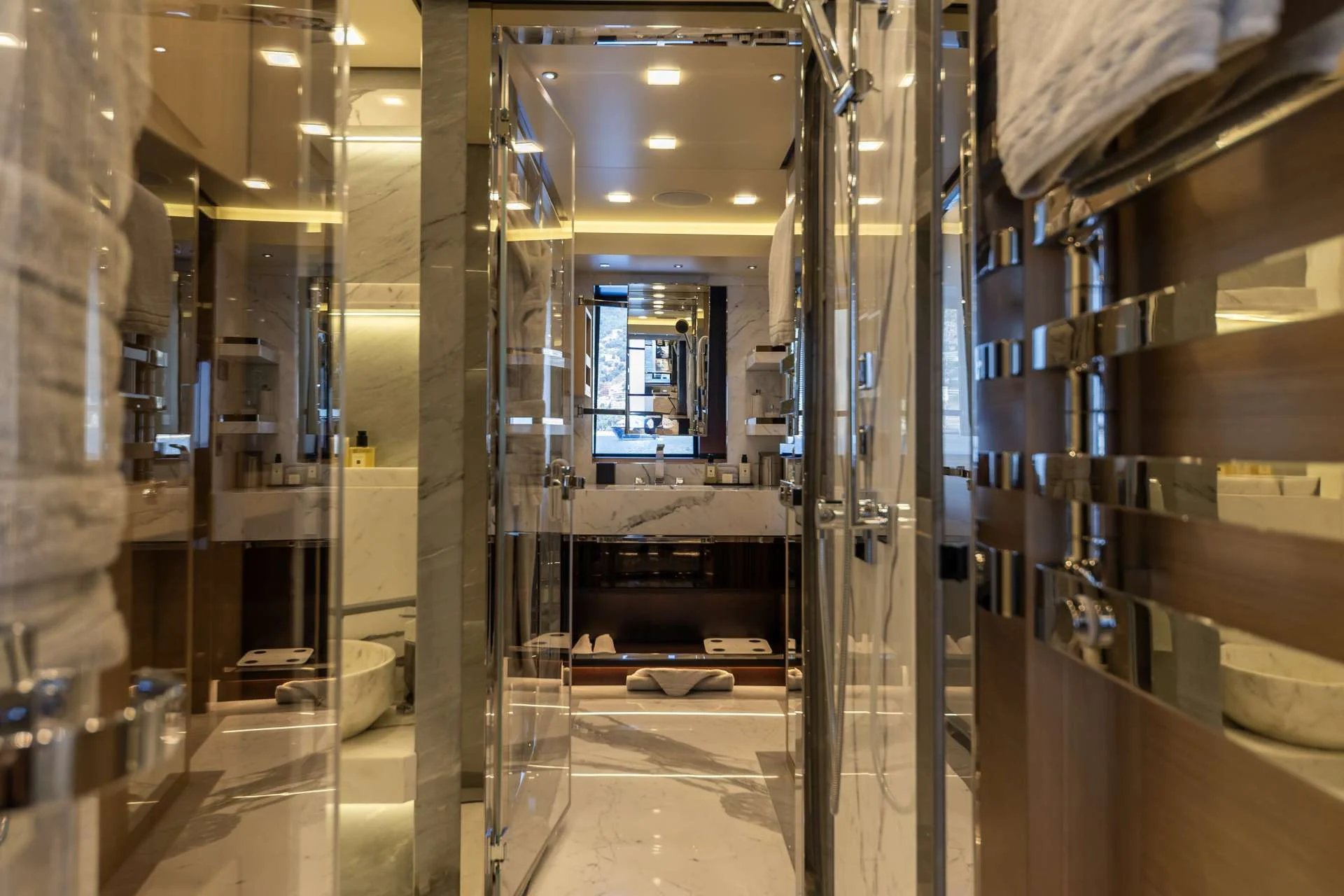 An image of Aily yacht