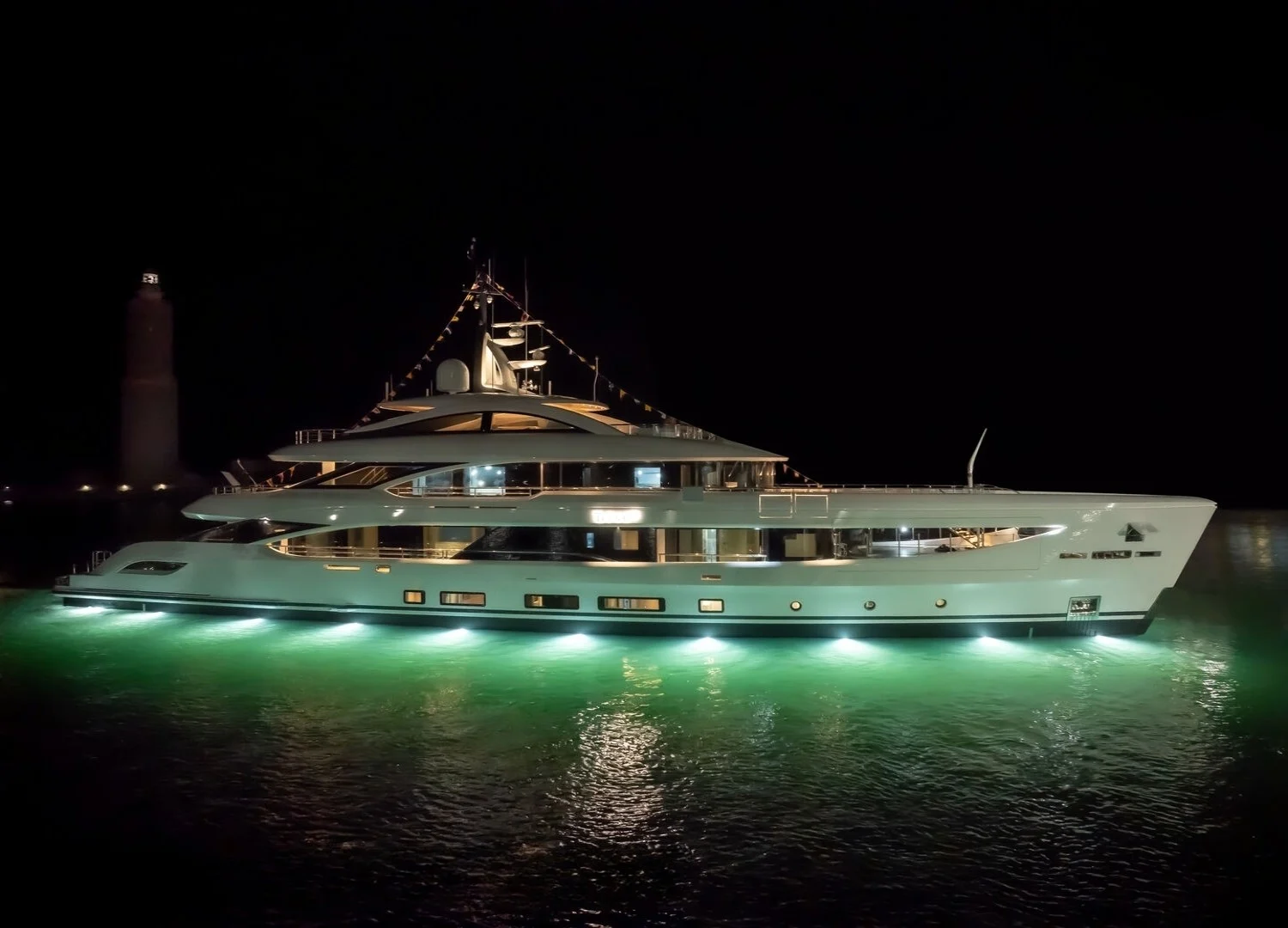 An image of Dyna® yacht
