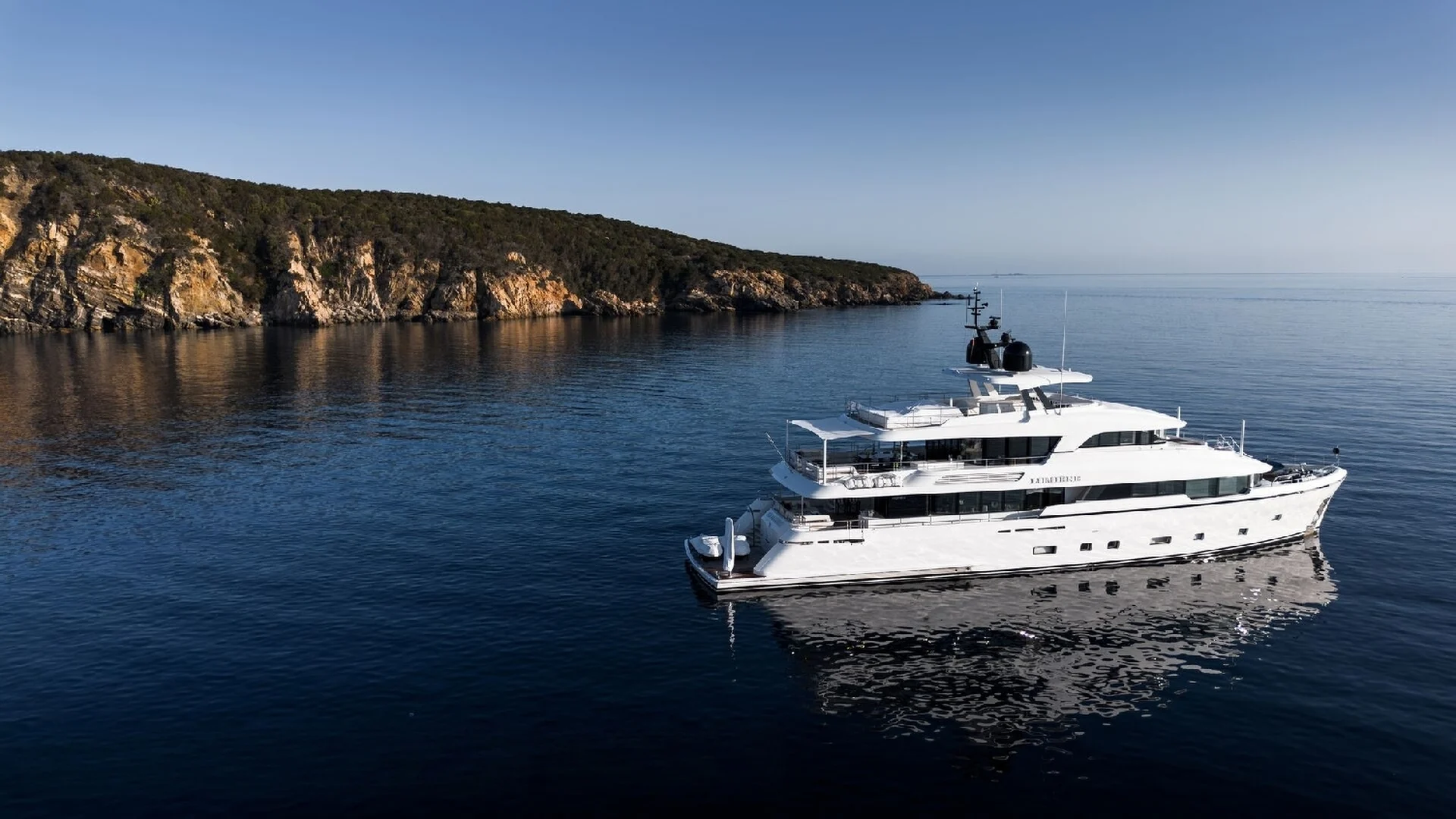 An image of Lumière yacht