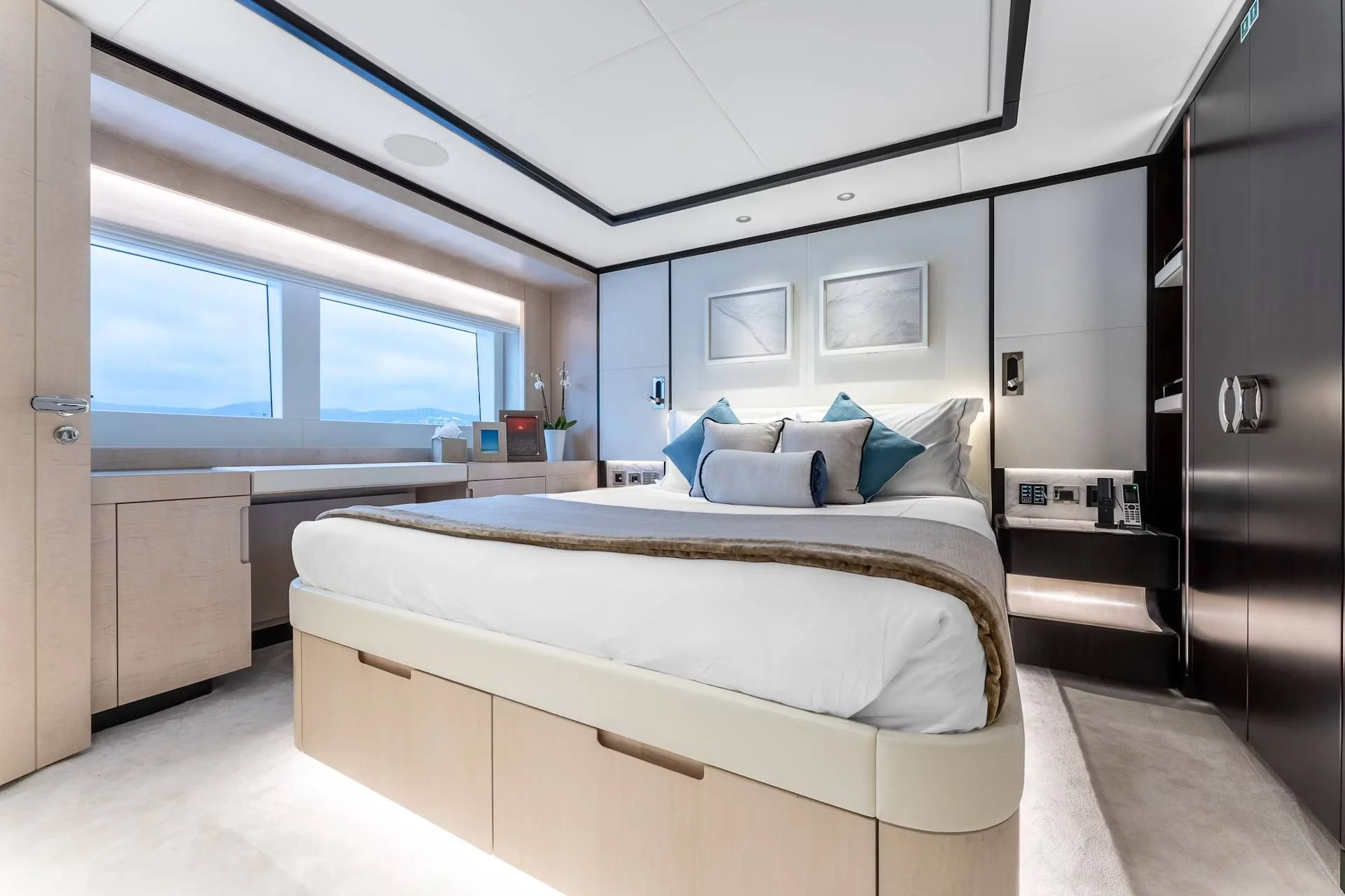 An image of Optimism yacht