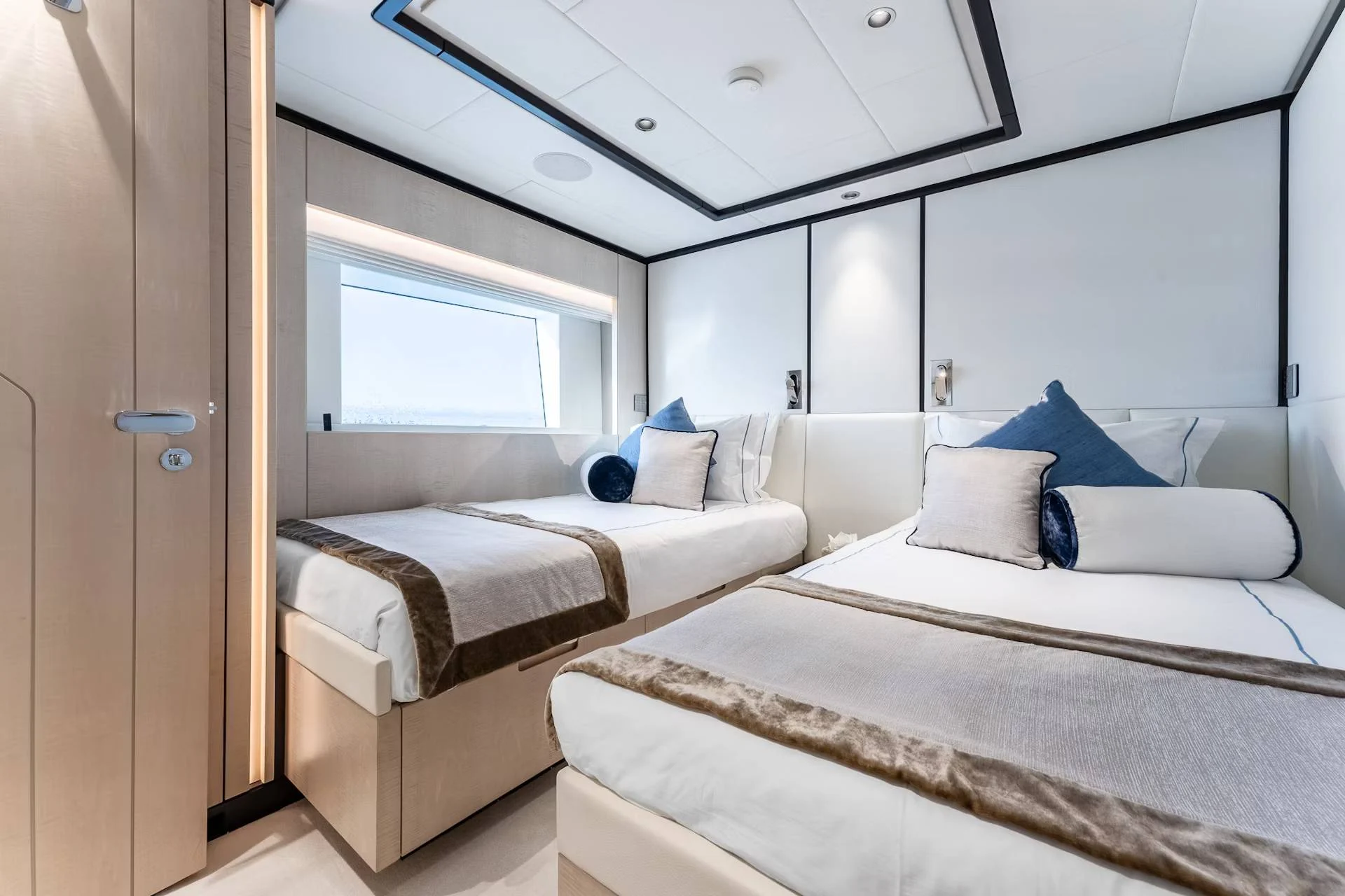 An image of Optimism yacht