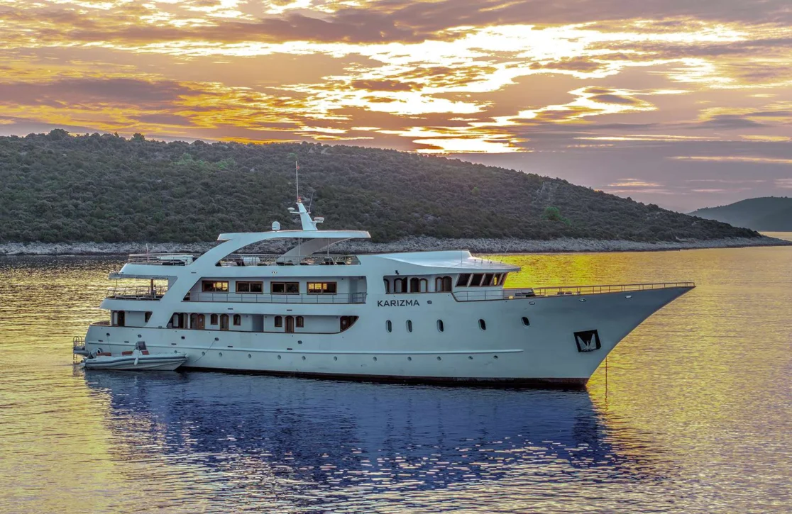 An image of Karizma yacht