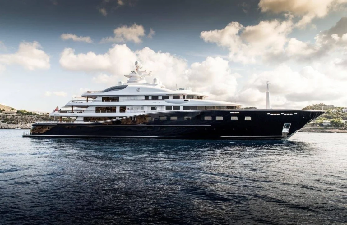 An image of Aquila yacht