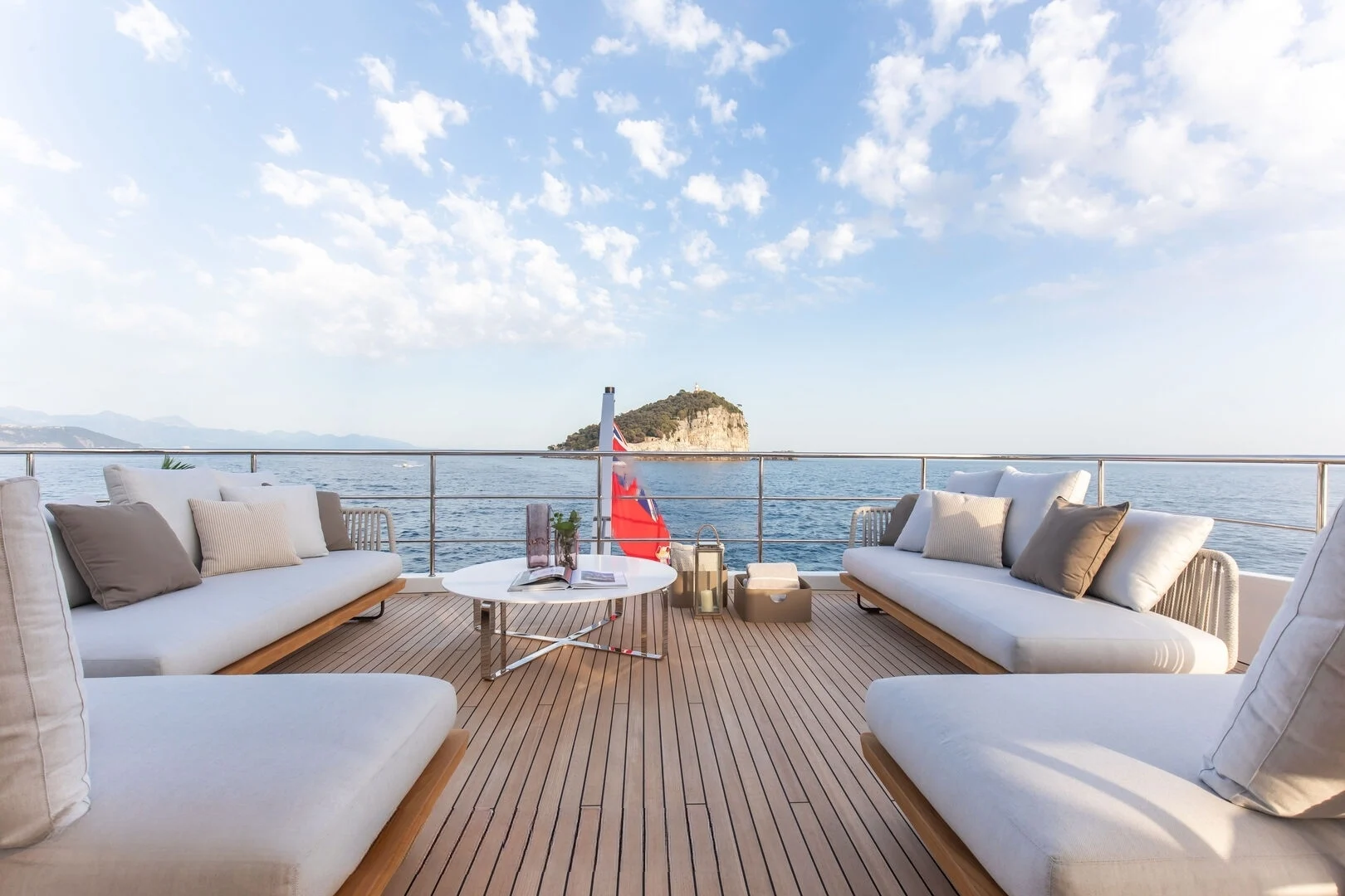 An image of Legend yacht