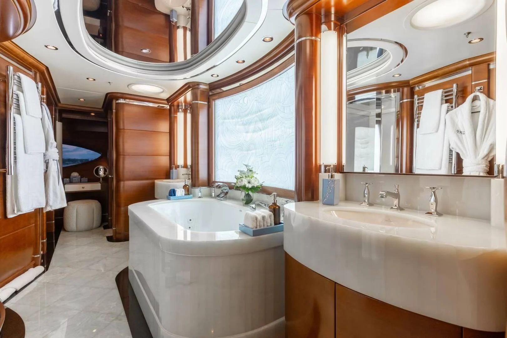 An image of Lady B yacht