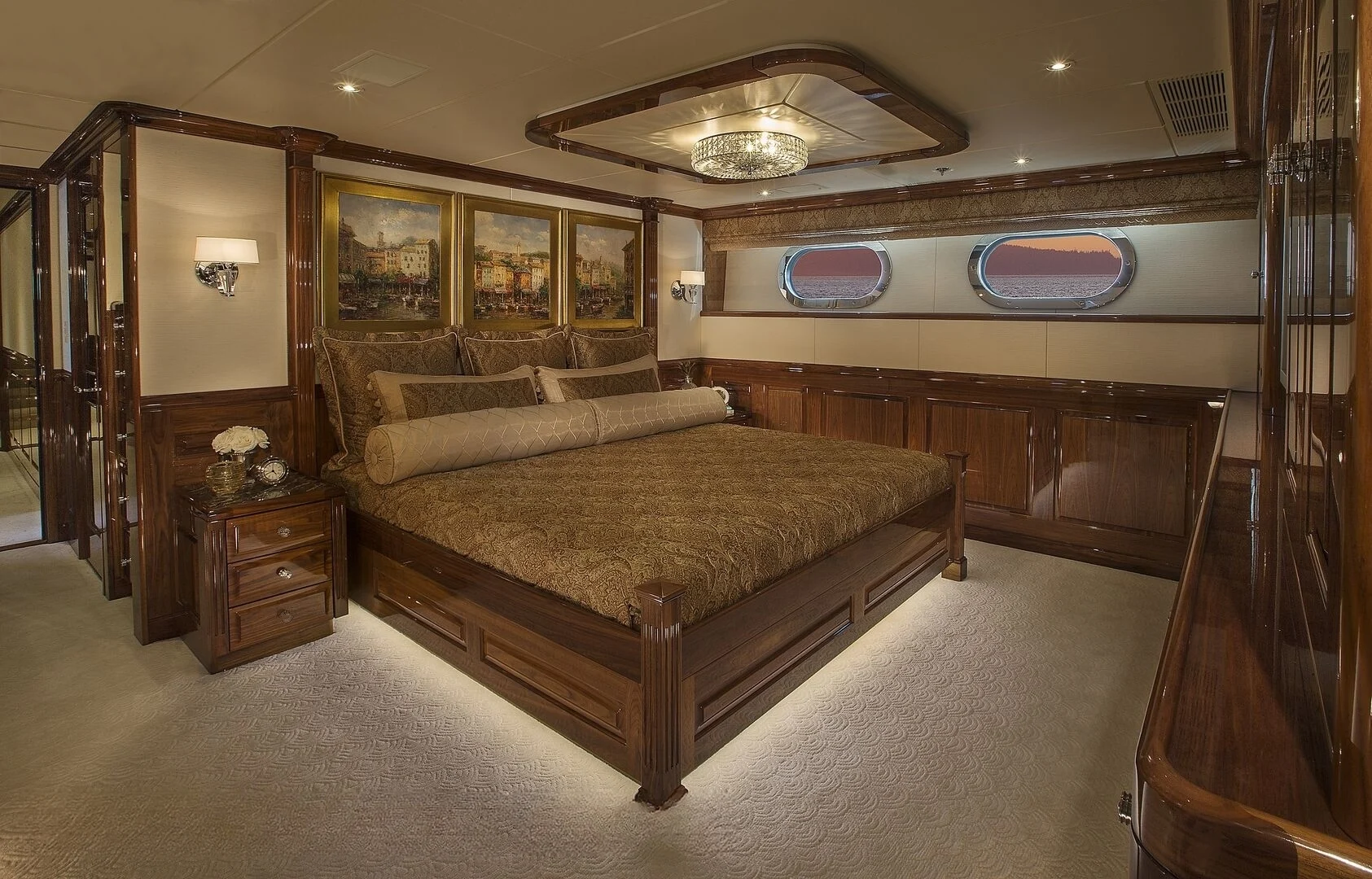 An image of Silver Lining yacht