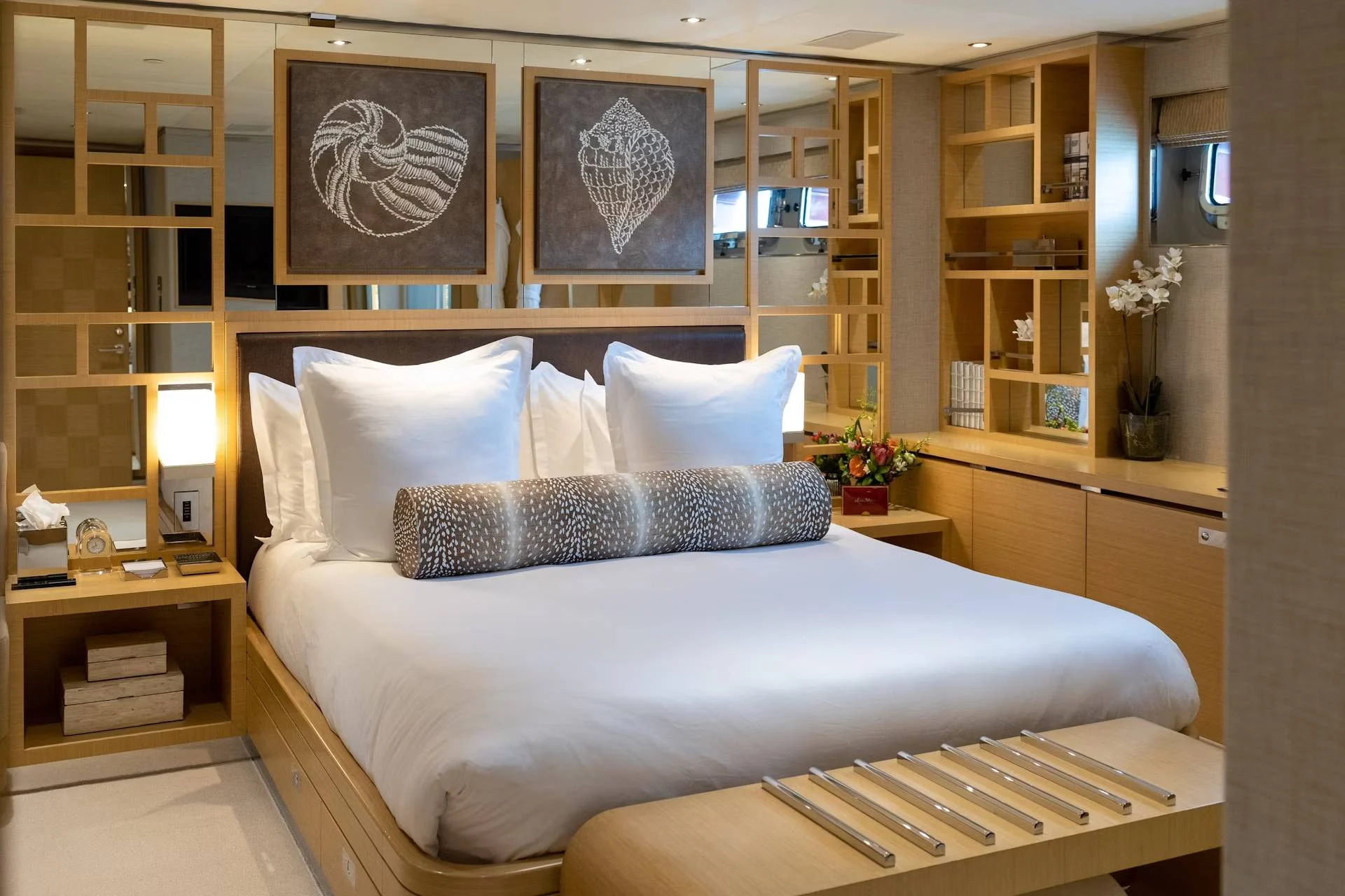 An image of Avalon yacht