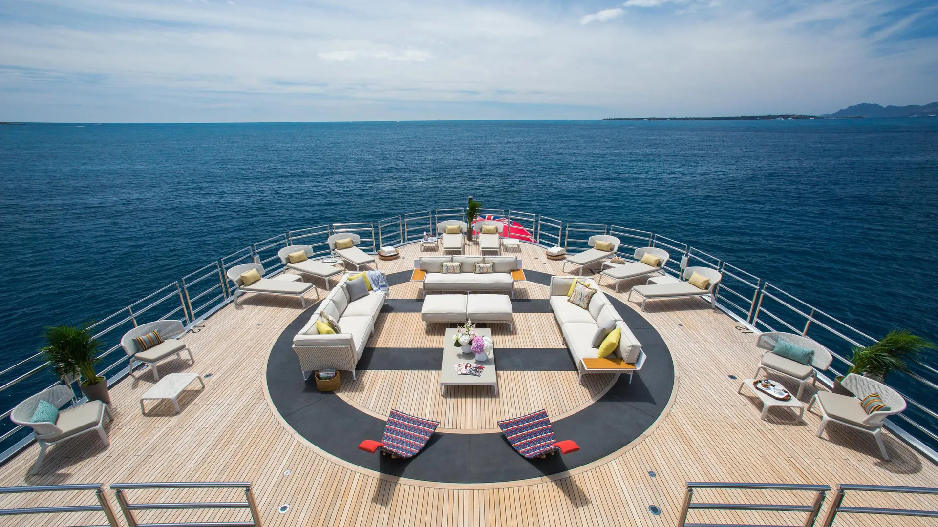 An image of Naia yacht