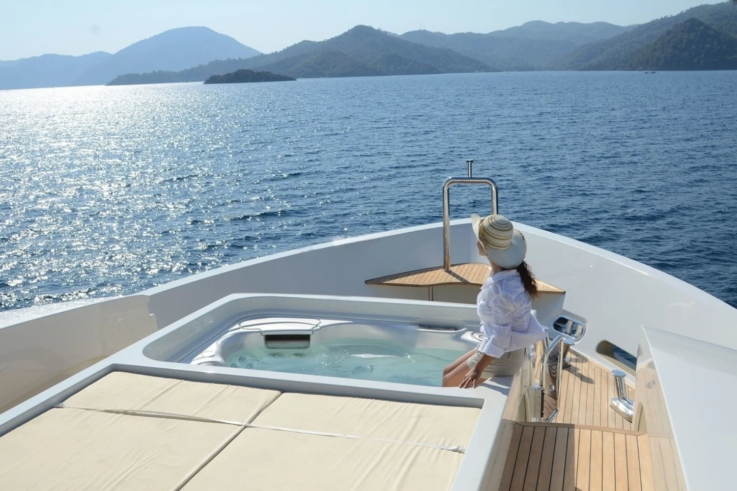 An image of Steel yacht