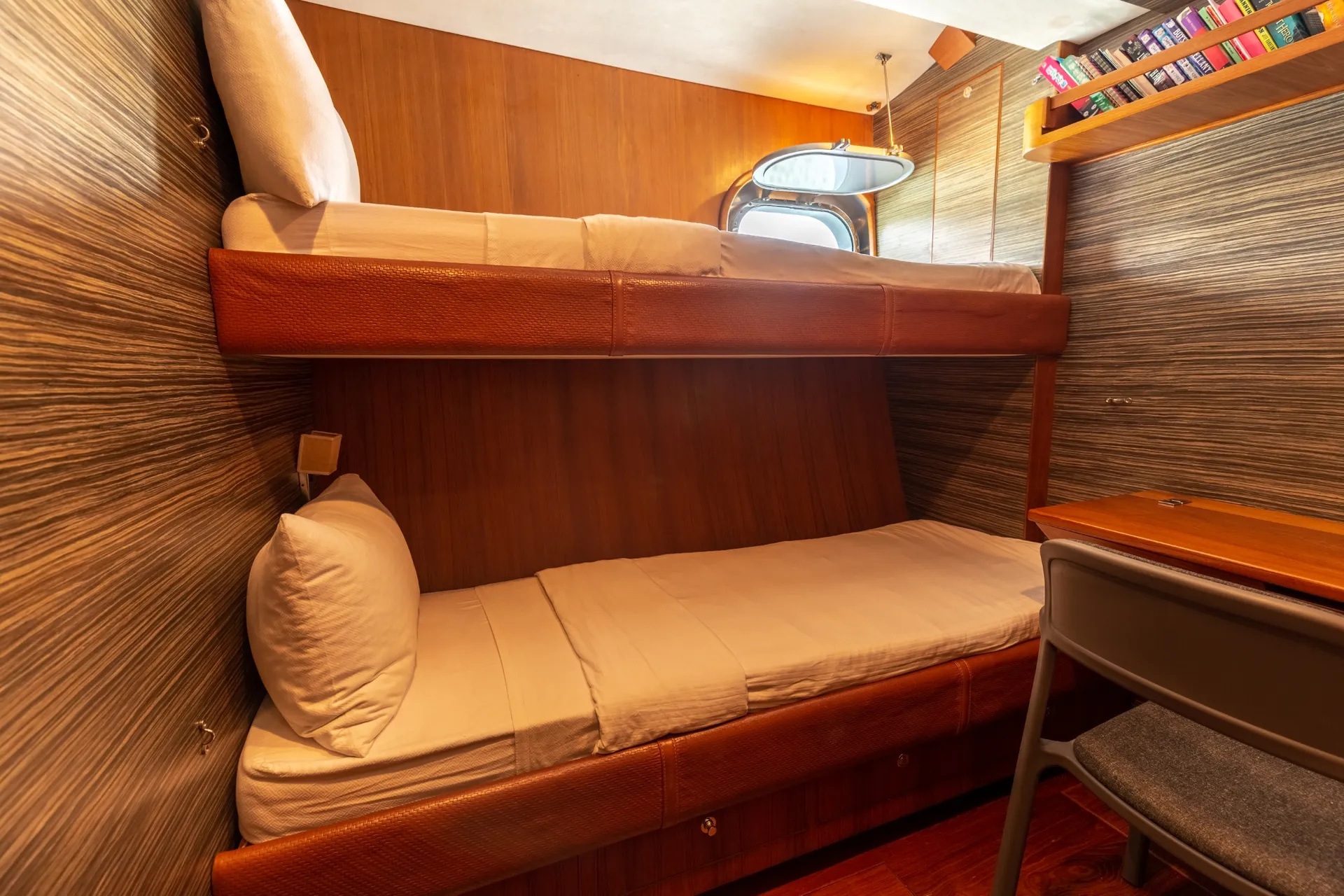 An image of Silver Lining yacht