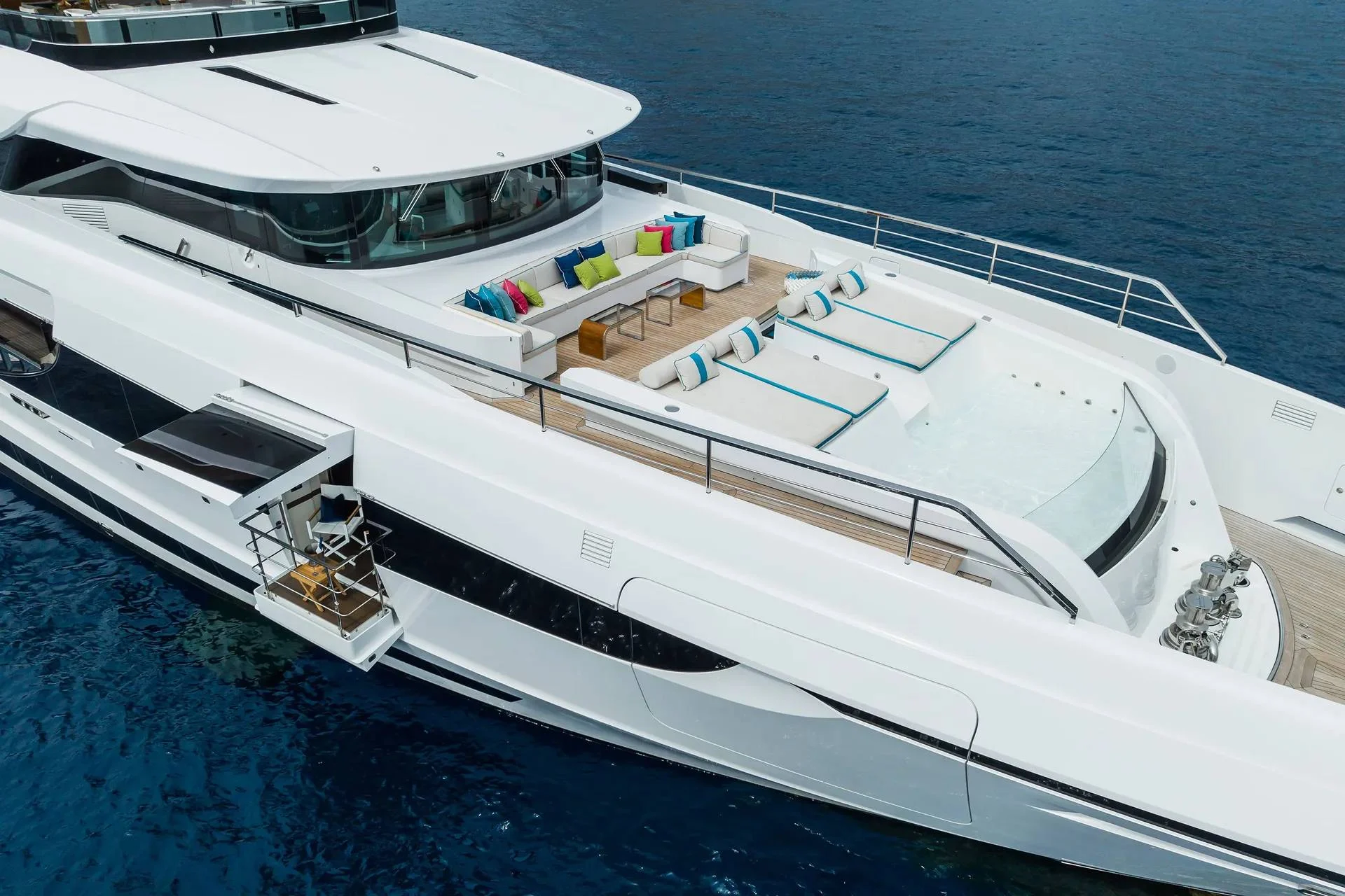 An image of Halara yacht