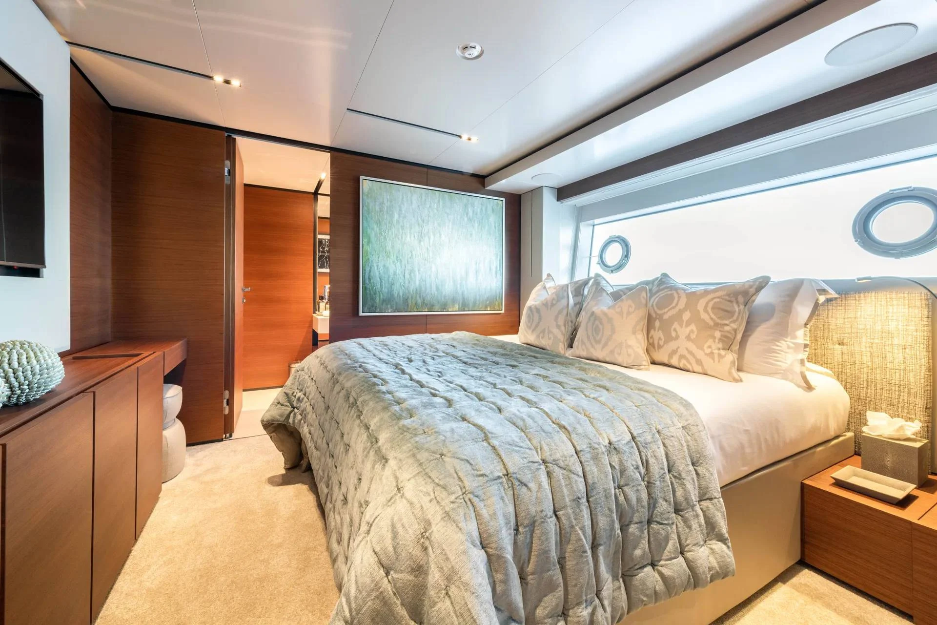 An image of Mac One yacht