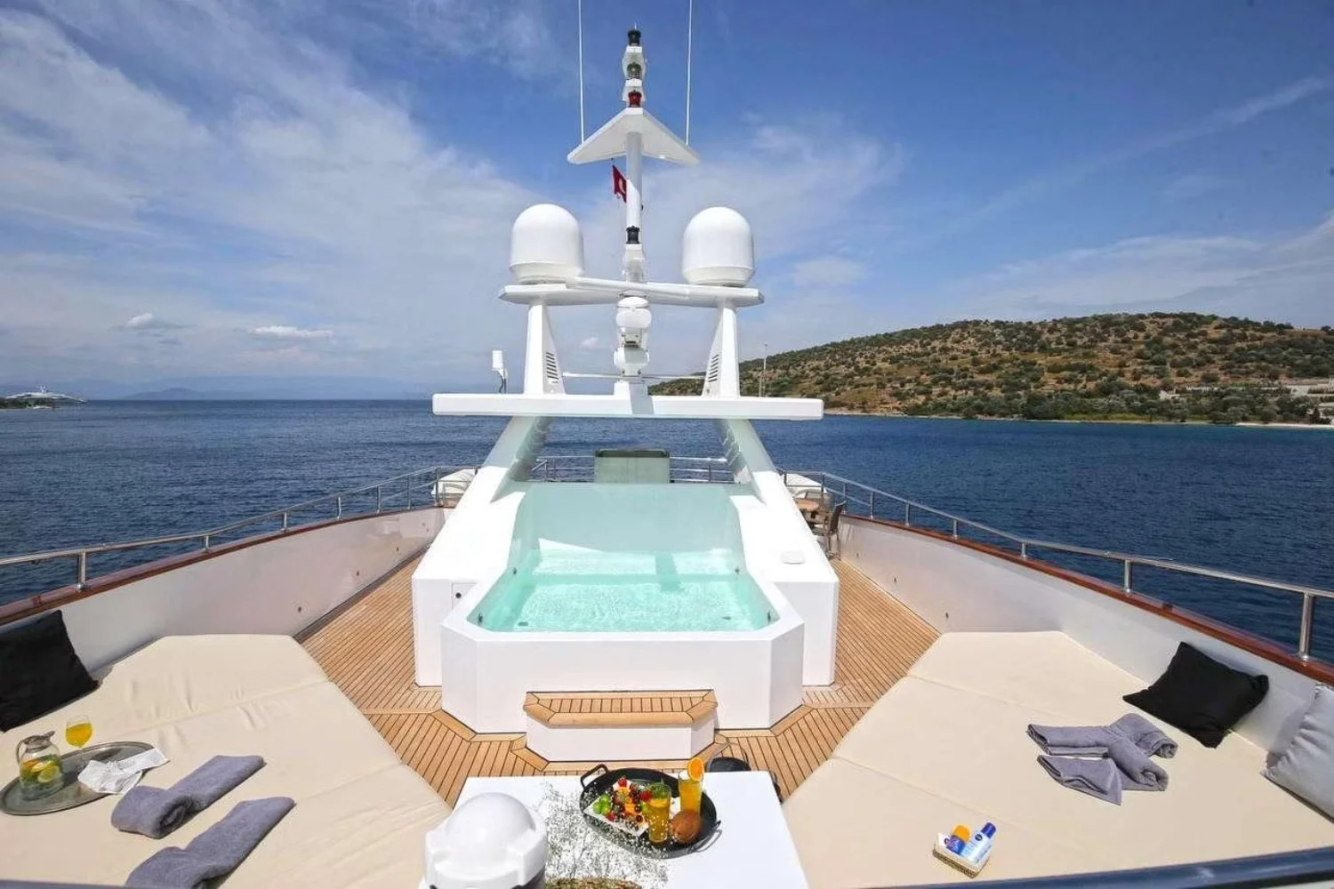 An image of Ottawa Iv yacht