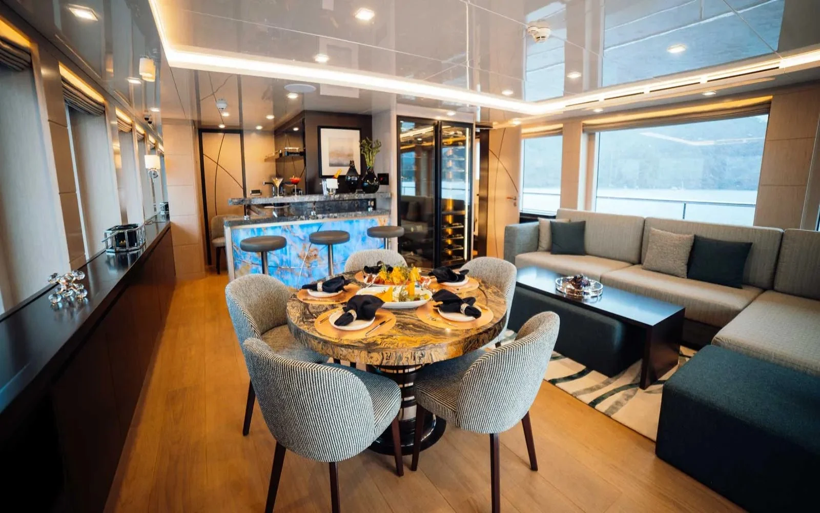 An image of Heeus yacht