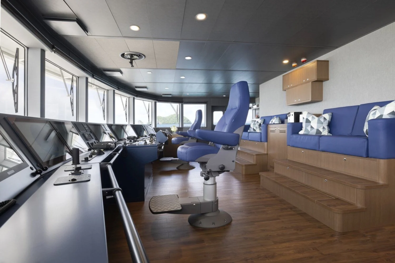 An image of Wayfinder yacht