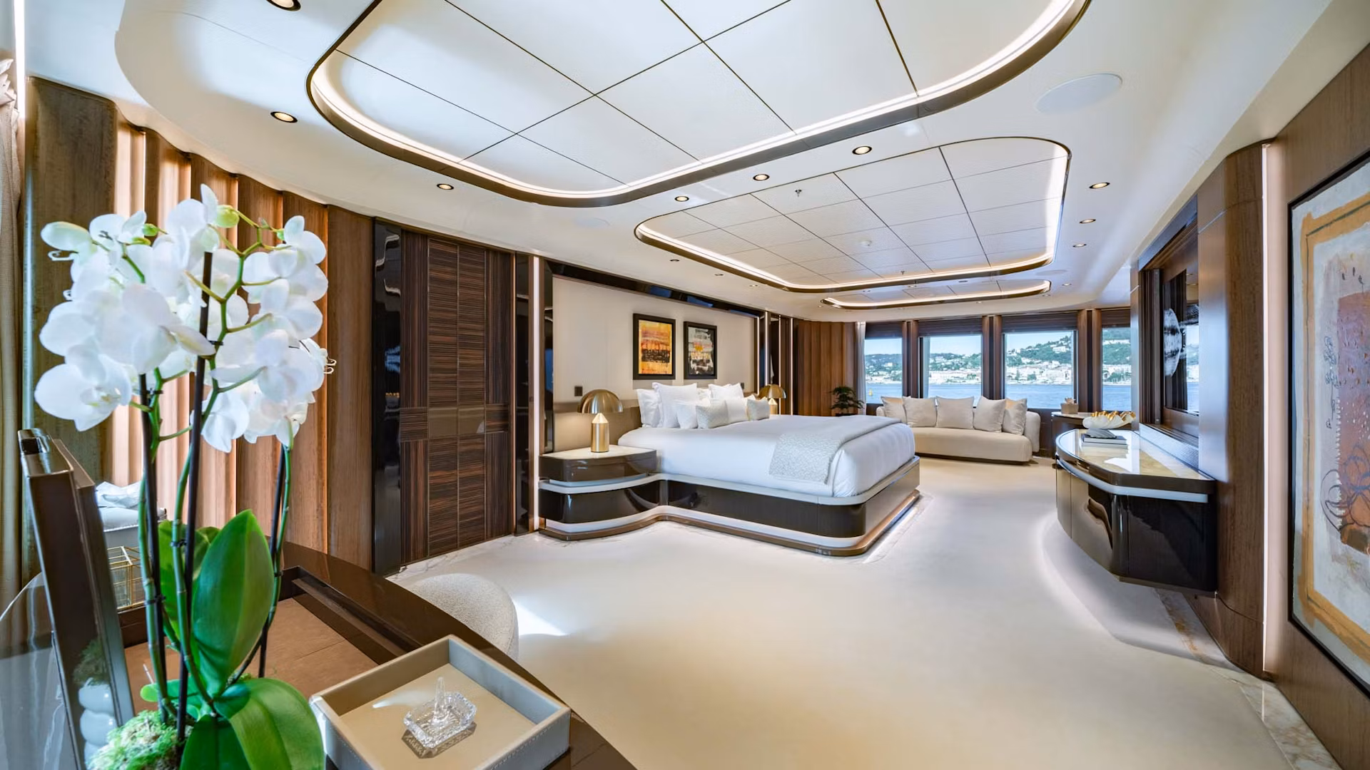 An image of Malia yacht