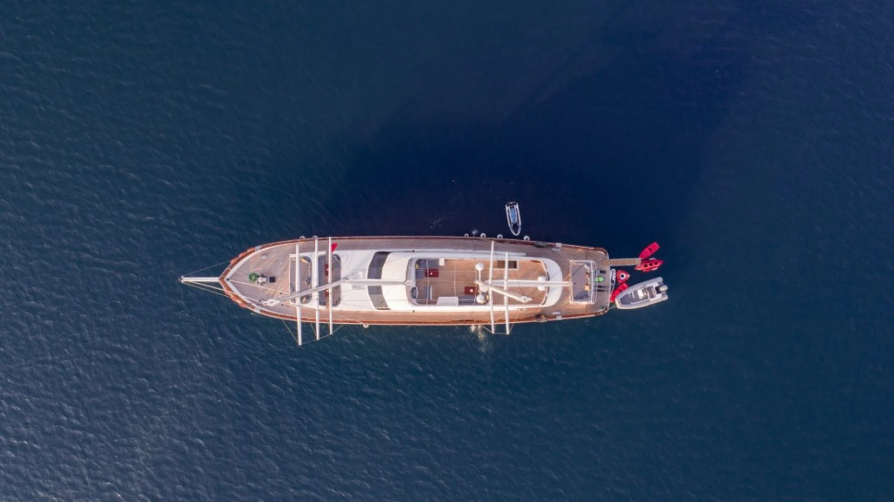 An image of Queen Of Makri yacht