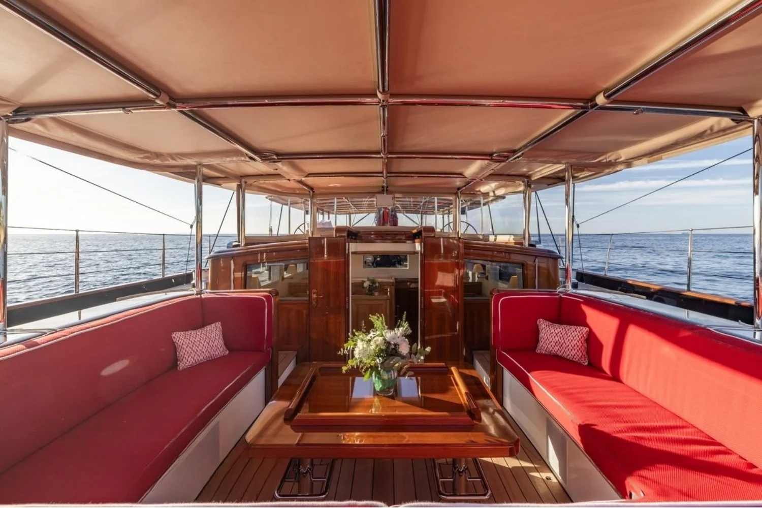 An image of Maximus yacht