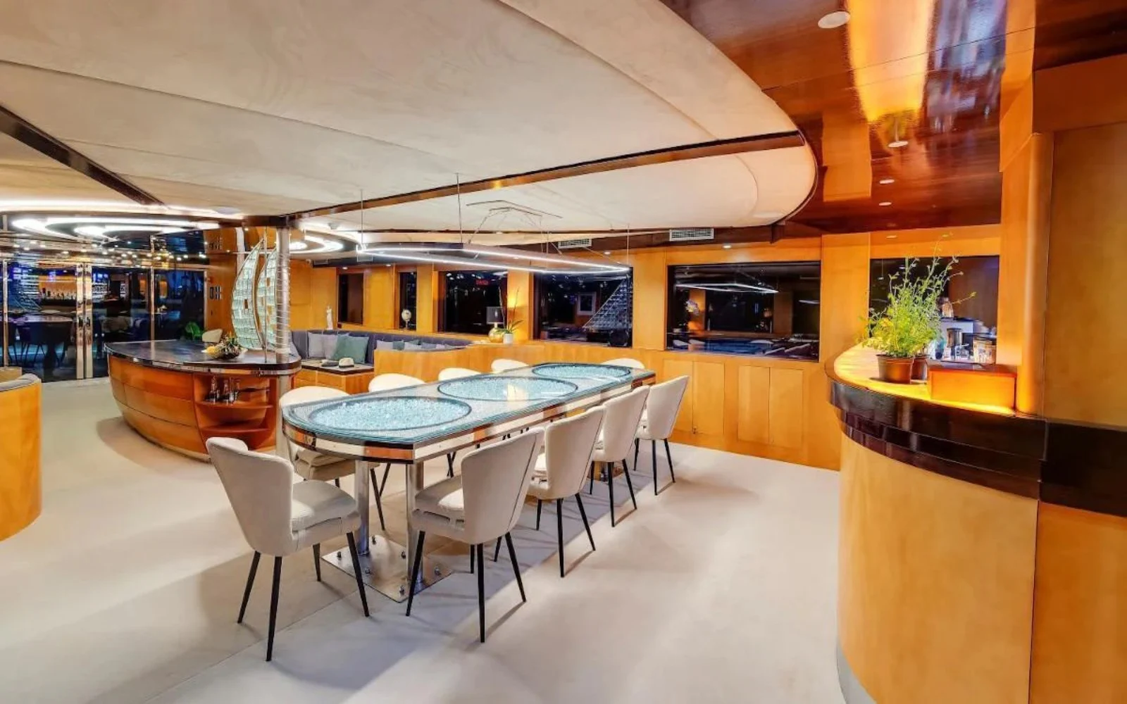 An image of Life Is Good yacht