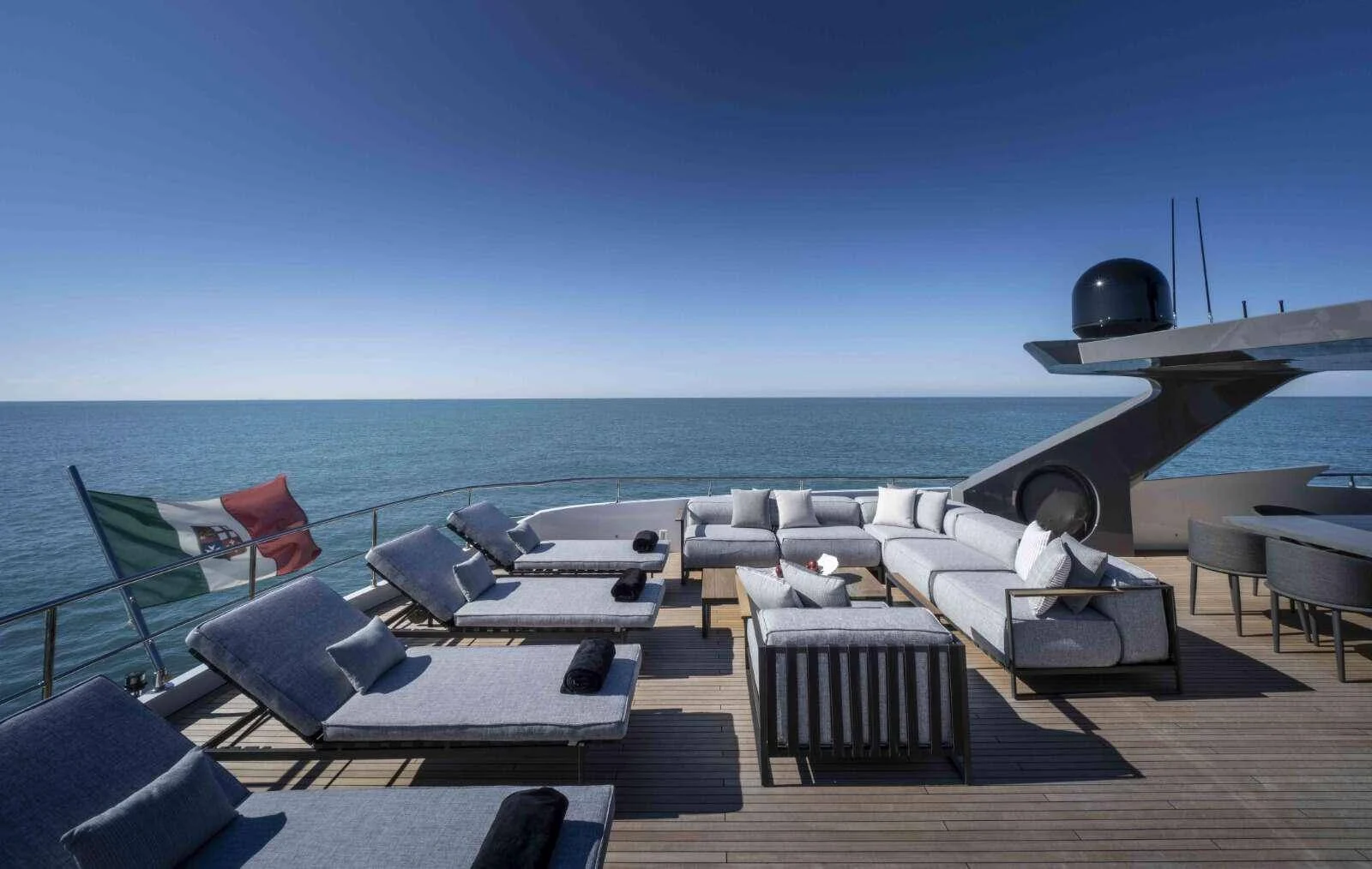An image of Eden yacht