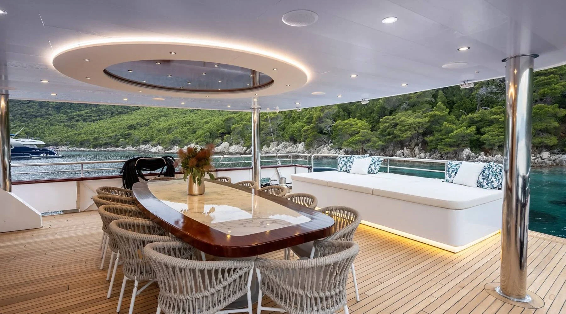 An image of Nocturno yacht